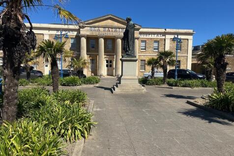 Canterbury Road, Margate 2 bed apartment for sale