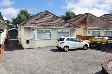 Bursledon Road, Hedge End, SO30 2 bed detached bungalow for sale