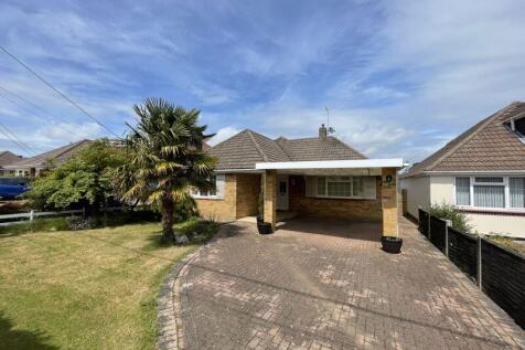 Freegrounds Road, Hedge End, SO30 3 bed detached bungalow for sale