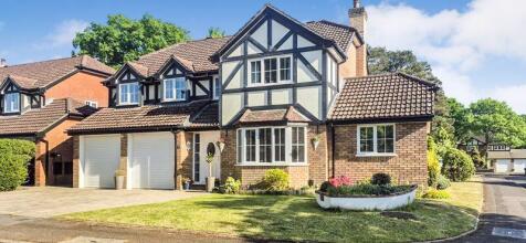 5 bedroom detached house for sale