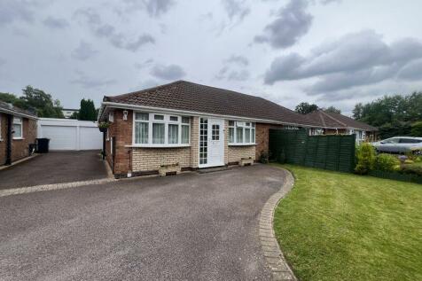 2 bedroom semi-detached bungalow for sale