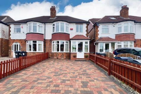 3 bedroom semi-detached house for sale