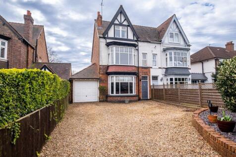 Penns Lane, Sutton Coldfield 4 bed semi