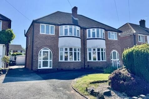 Bedford Drive, Sutton Coldfield, B75 6AU 3 bed semi