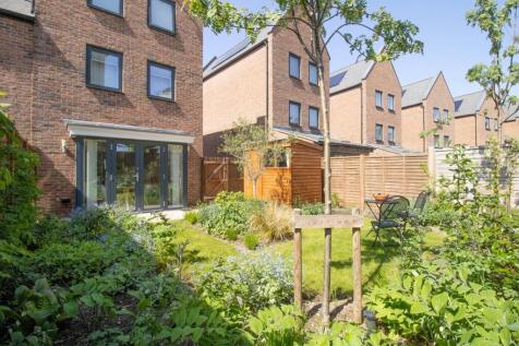 Shrewsbury Road, Cambridge 3 bed townhouse for sale