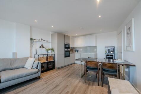 Gaumont Place, London SW2 2 bed apartment for sale