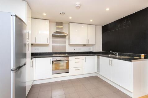 Coldharbour Lane, London SE5 2 bed apartment for sale