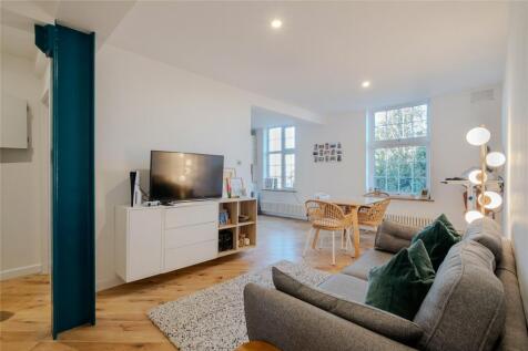 Streatham Hill, London SW2 1 bed apartment for sale