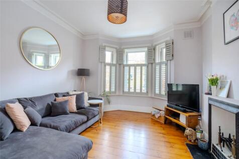 Amesbury Avenue, London SW2 1 bed apartment for sale