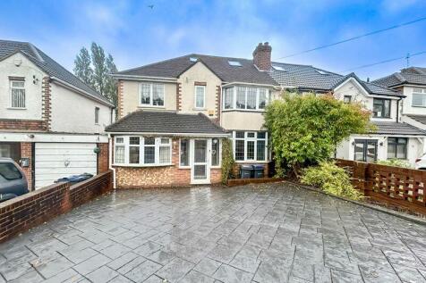 5 bedroom semi-detached house for sale