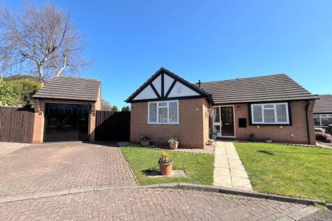 Francis Close, Streetly, Sutton... 2 bed detached bungalow for sale