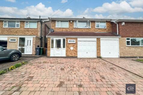 3 bedroom semi-detached house for sale