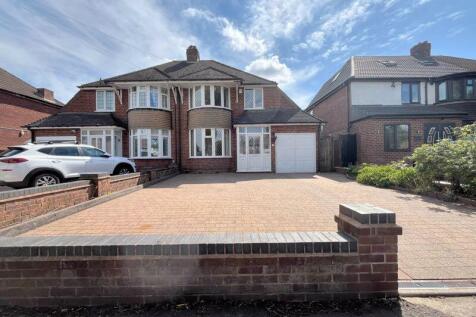 4 bedroom semi-detached house for sale