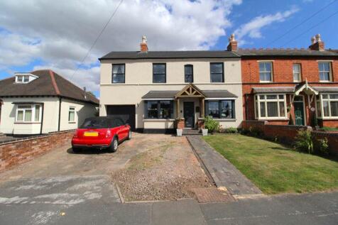 4 bedroom semi-detached house for sale