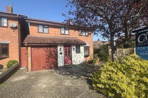 Yarrow Close, Pelsall, WS3 5BU 4 bed detached house for sale