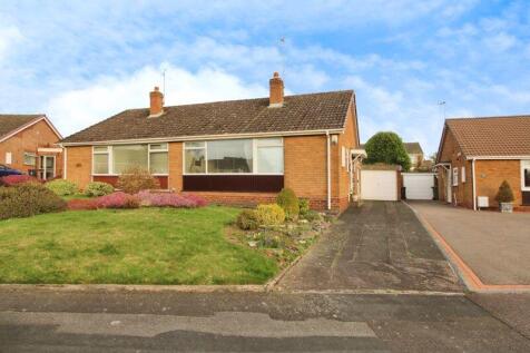 2 bedroom semi-detached house for sale