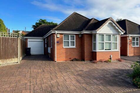 3 bedroom detached bungalow for sale