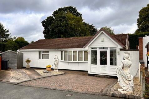 3 bedroom detached bungalow for sale