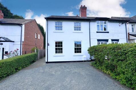 Tamworth Road, Four Oaks, Sutton... 3 bed semi