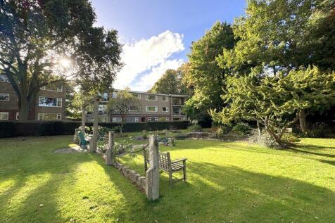 Vesey Close, Four Oaks, Sutton... 2 bed apartment for sale