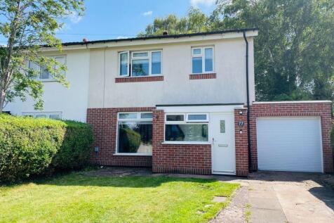 3 bedroom semi-detached house for sale