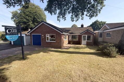 Norfolk Road, Four Oaks, Sutton... 2 bed detached bungalow for sale