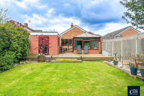 3 bedroom detached bungalow for sale