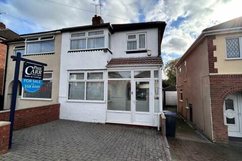 3 bedroom semi-detached house for sale