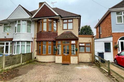 4 bedroom semi-detached house for sale