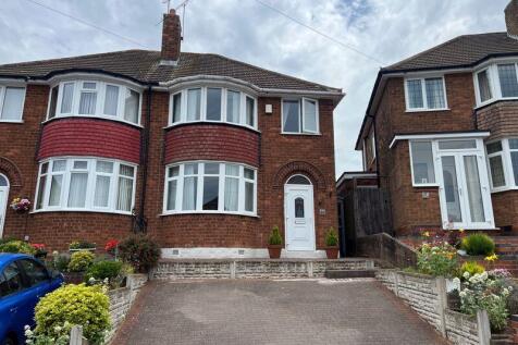 Sandwood Drive, Great Barr... 3 bed semi