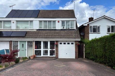 Elm Drive, Great Barr, Birmingham B43... 3 bed semi