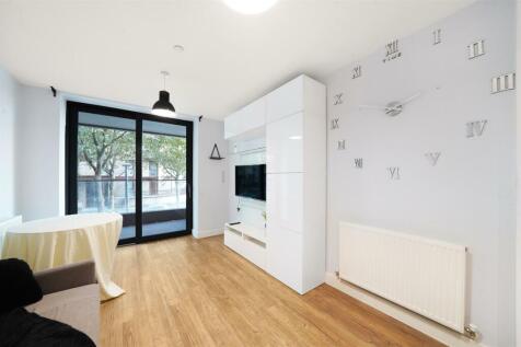 Connaught Heights, Silvertown, E16 1 bed apartment for sale