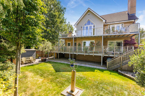 Endeavour Avenue, Exeter 4 bed detached house for sale