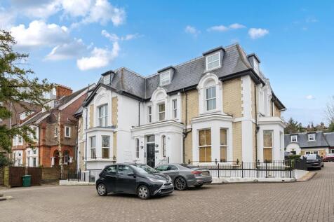 High Barnet,  Barnet,  EN5 2 bed flat for sale