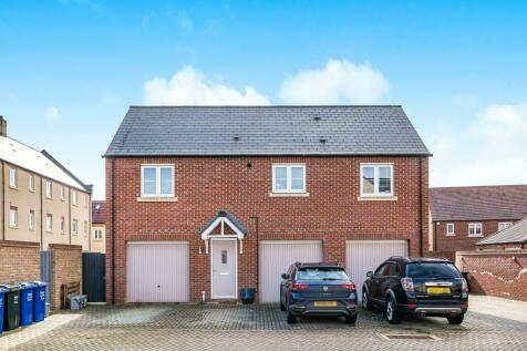 2 bedroom detached house for sale