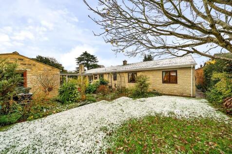 Stratton Audley,  Oxfordshire,  OX27 4 bed detached bungalow for sale