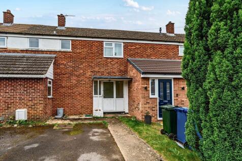 Caversfield,  Oxfordshire,  OX27 3 bed terraced house for sale