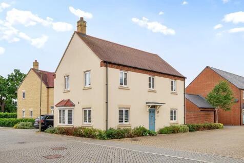 Kingsmere,  Bicester,  Oxfordshire, ... 4 bed detached house for sale
