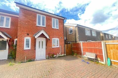Starfield Close, Ipswich IP4 2 bed end of terrace house for sale