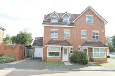 4 bedroom semi-detached house for sale