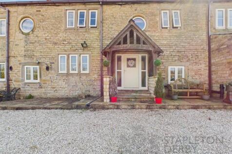 4 bedroom mews property for sale