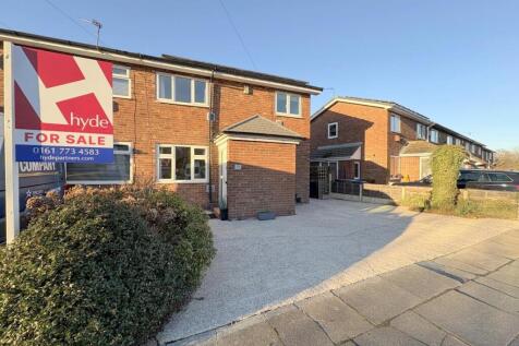 Derwent Avenue, Whitefield M45 3 bed house for sale