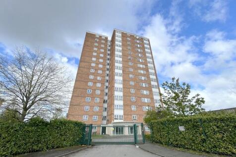 City View, Highclere Avenue M7 2 bed flat for sale