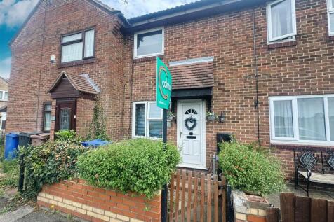 2 bedroom terraced house for sale
