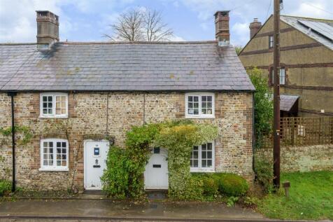 2 bedroom end of terrace house for sale