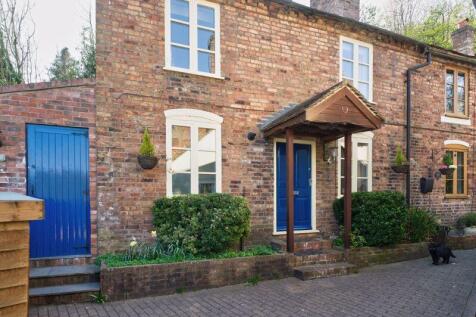 2 bedroom cottage for sale