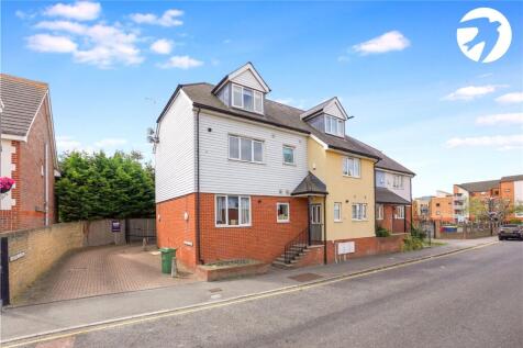 Keppel Close, Greenhithe, Kent, DA9 1 bed maisonette for sale