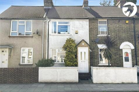 High Street, Swanscombe, DA10 2 bed terraced house for sale