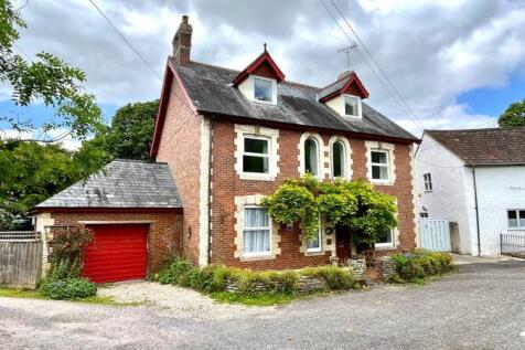 Wadeford, Chard, Somerset TA20 5 bed detached house for sale