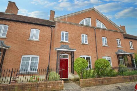 4 bedroom terraced house for sale